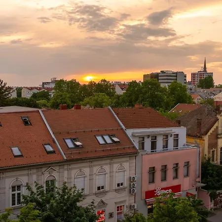 Apartment Cinema Osijek Exterior photo